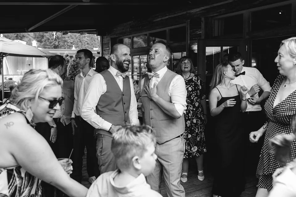 Zum Mitsingen & feiern.